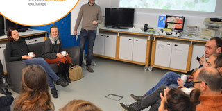 Gruppenbild mit Christoph Kaletka während seiner Präsentation im PIKSL-Labor Düsseldorf