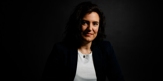 Portraitfoto von Katrin Bauer
