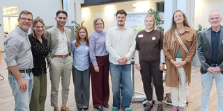 Gruppenfoto: v.l.n.r.: Jens Maylandt und Christina Meyn (sfs der TU Dortmund), Barsan Sidik und Han Pham (beide Wirtschaftsförderung Dortmund) Tina Riedel (Regionalagentur Westfälisches Ruhrgebiet), Alexander Lang und Jasmine Hohmann (Klinkum Dortmund), Jeannette Koall (rku.it), Peter Ittermann (sfs der TU Dortmund