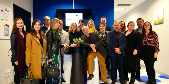 Group photo of the projekt "Social Innovation through Knowledge Exchange"