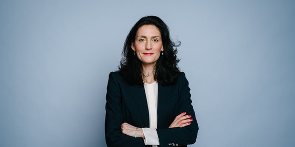 Portrait von Dr. Effrosyni Chelioti, Abteilungsleiterin Grundsatzfragen und Strategien im Bundesministerium für Forschung, Technologie und Raumfahrt