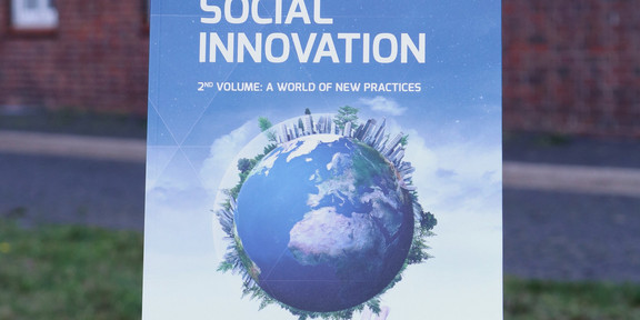 Cover von "Atlas of Social Innovation 2nd Volume: A World of New Practices"