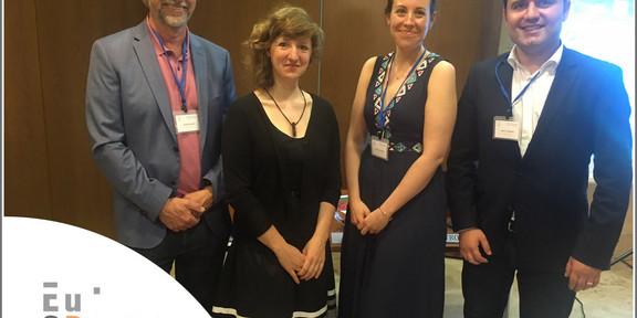 Die Wissenschaftler Prof. Jürgen Howaldt, Jennifer Eckhardt, Marthe Zirngiebl und Dmitri Domanski