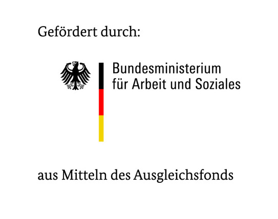 BMAS_DTP_CMYK_de_MdA Adler, daneben schwarz-rot-goldener Trennstrich und Schriftzug "Bundesministerium für Arbeit und Soziales". Darunter Schriftzug "aus Mitteln des Ausgleichfonds".