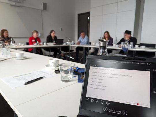 Expert:innen im Gespräch Expert:innen im Gespräch