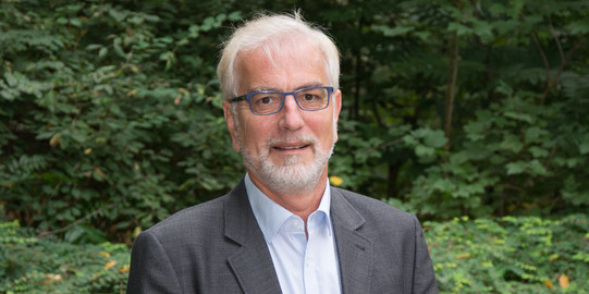 Portrait Prof. Johannes Weyer